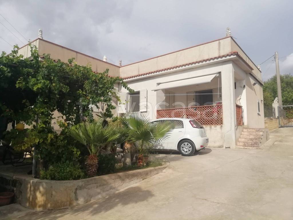 casa indipendente in vendita a Santa Margherita di Belice