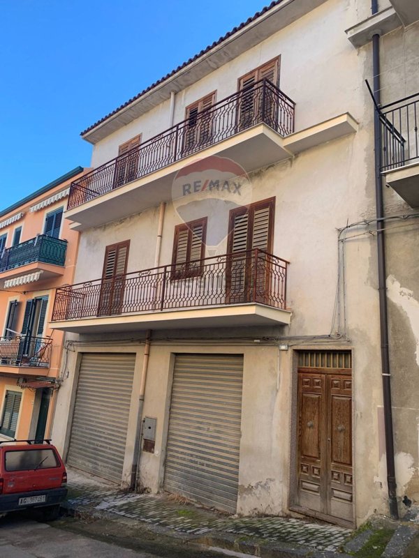 casa indipendente in vendita a Sant'Angelo Muxaro