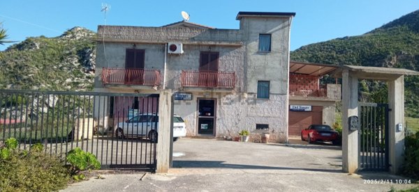 casa indipendente in vendita a Sant'Angelo Muxaro