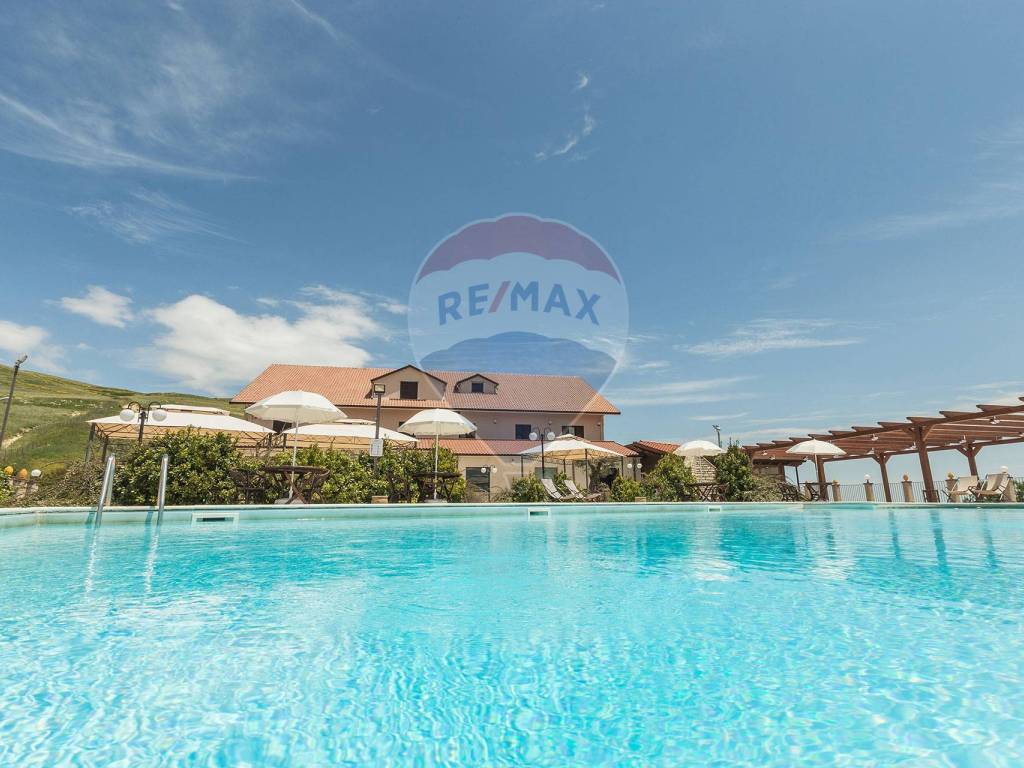 intera palazzina in vendita a Santo Stefano Quisquina
