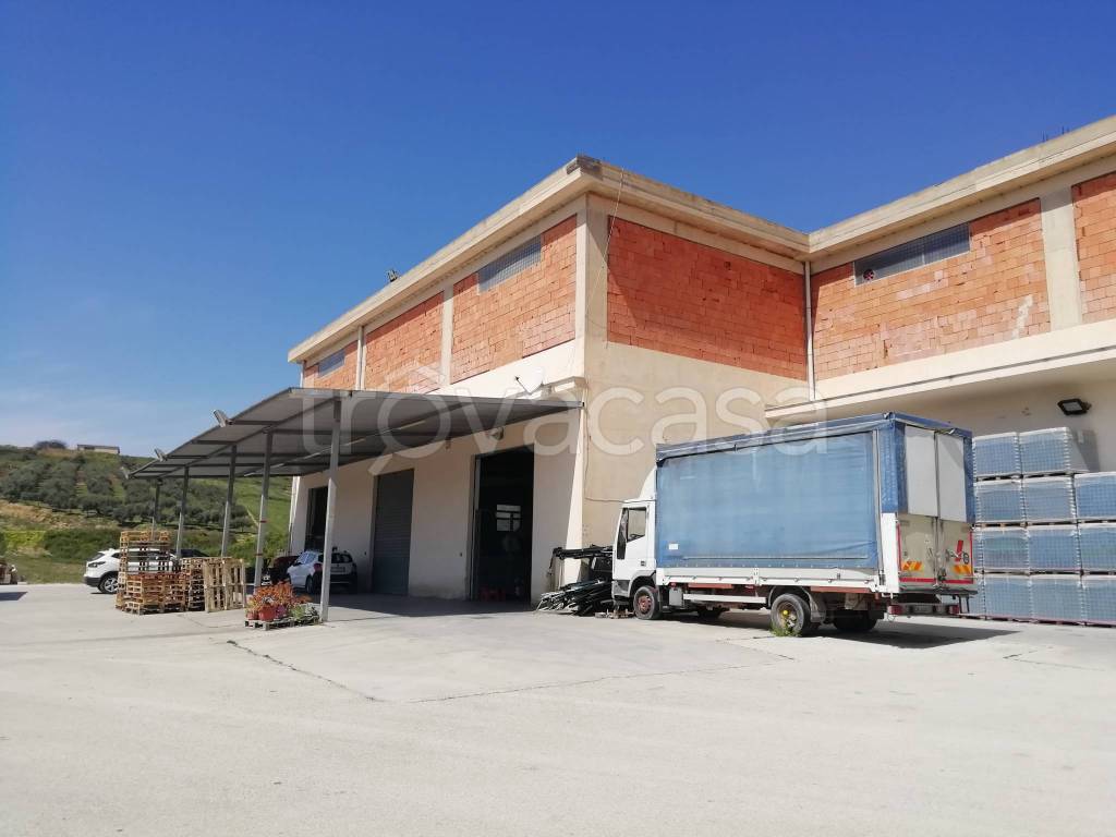 locale commerciale in vendita a Sciacca