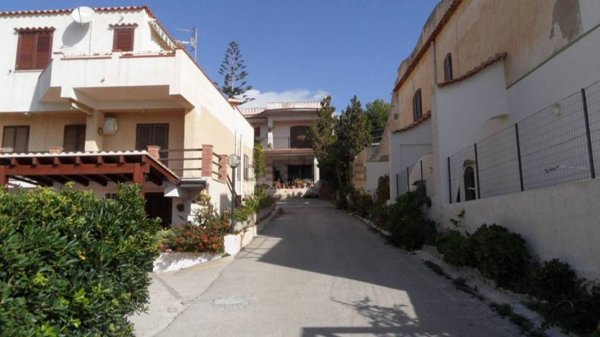 casa indipendente in vendita a Sciacca in zona San Giorgio/Torre Verdura