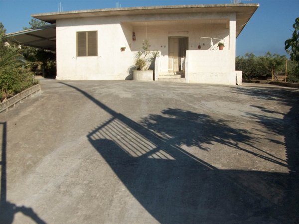 casa indipendente in vendita a Sciacca