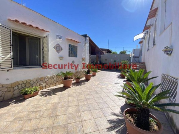 casa indipendente in vendita a Sciacca