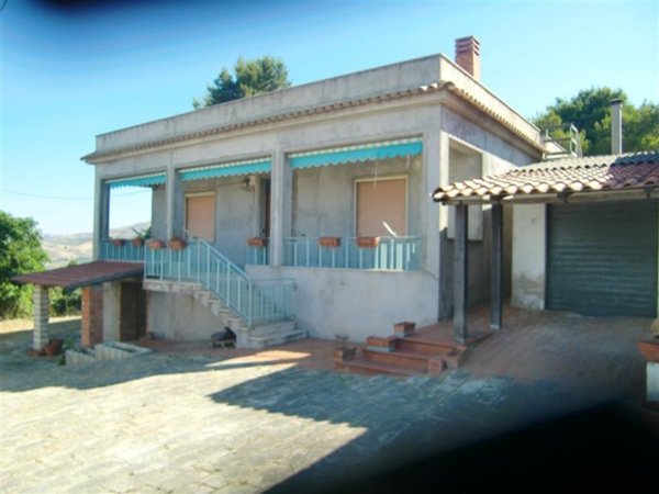casa indipendente in vendita a Sciacca in zona San Calogero