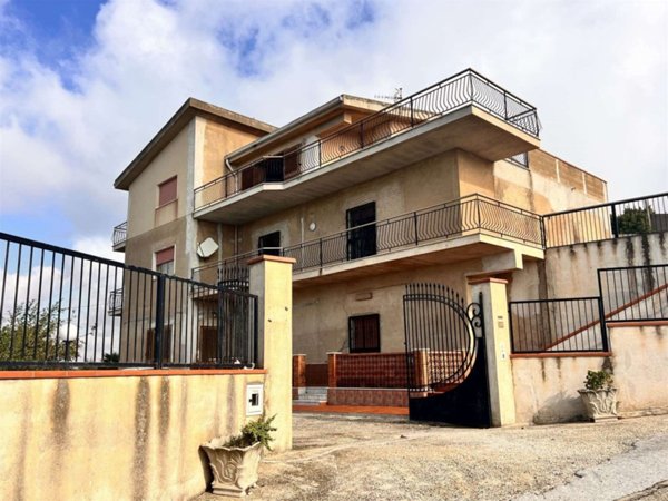 casa indipendente in vendita a Sciacca in zona Centro Città