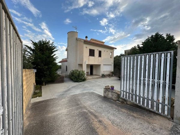 casa indipendente in vendita a Sciacca