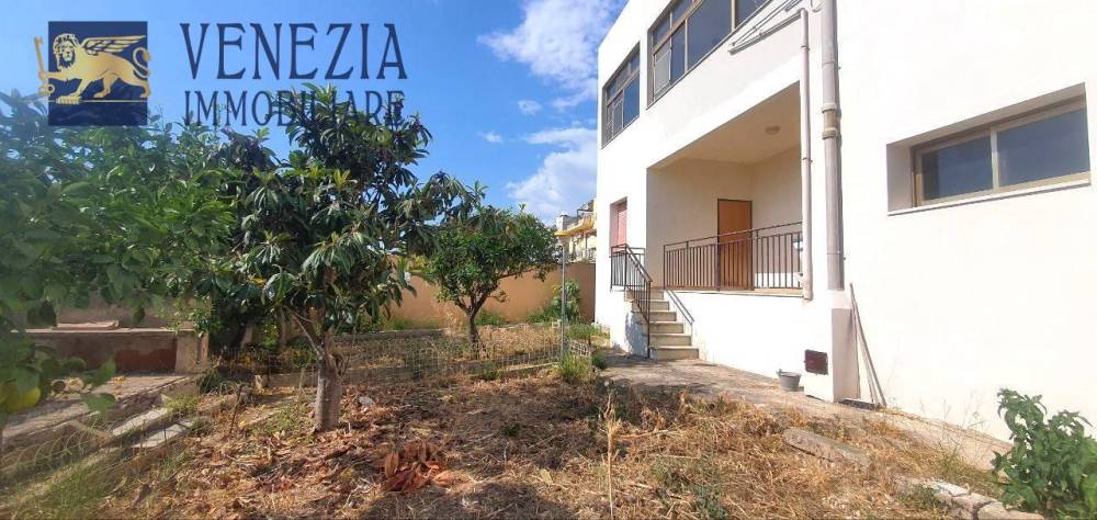 casa indipendente in vendita a Sciacca