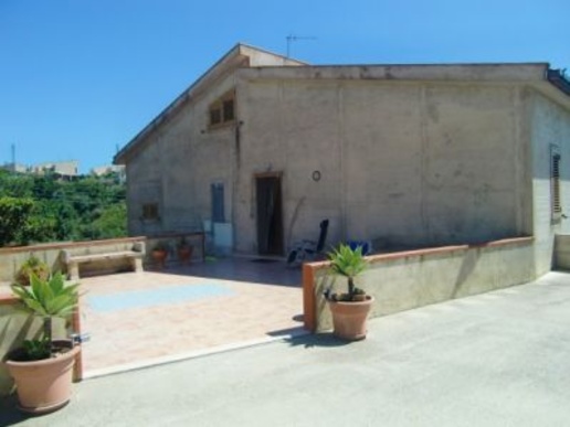 casa indipendente in vendita a Sciacca