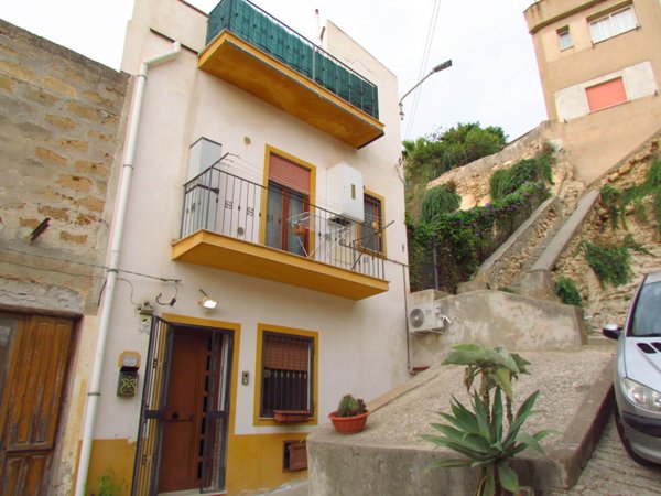 casa indipendente in vendita a Sciacca