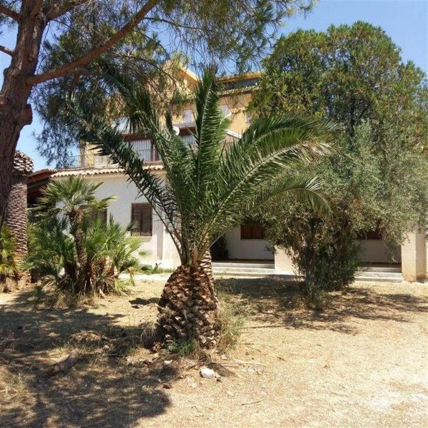 casale in vendita a Sciacca in zona San Giorgio/Torre Verdura