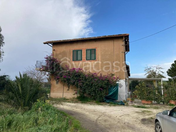 casa indipendente in vendita a Sciacca in zona Maragani