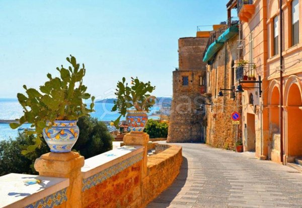 casa indipendente in vendita a Sciacca in zona Centro Città