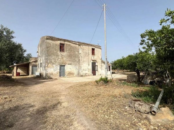 casa indipendente in vendita a Sciacca