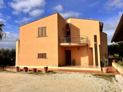 casa indipendente in vendita a Sciacca in zona Centro Città