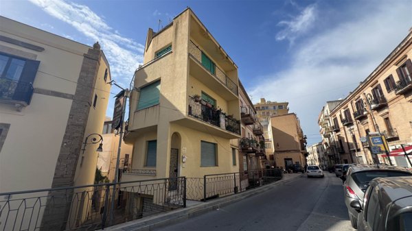 ufficio in vendita a Sciacca in zona Centro Città