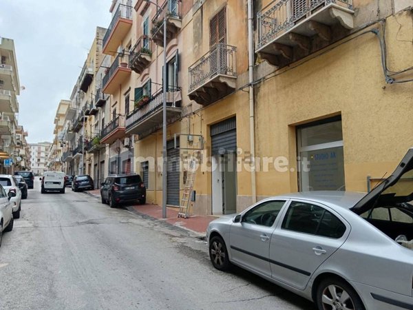 locale commerciale in vendita a Sciacca in zona Centro Città