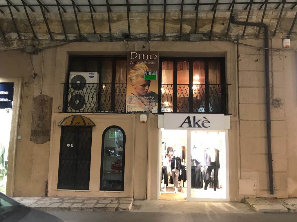 negozio in vendita a Sciacca in zona Centro Città