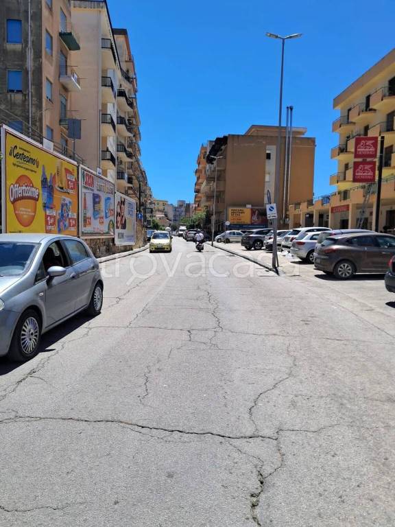 locale di sgombero in vendita a Sciacca