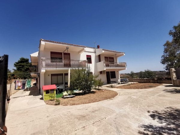 casa indipendente in vendita a Sciacca