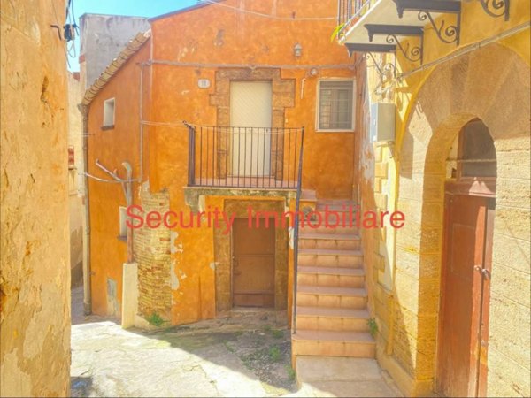 casa indipendente in vendita a Sciacca in zona Centro Città