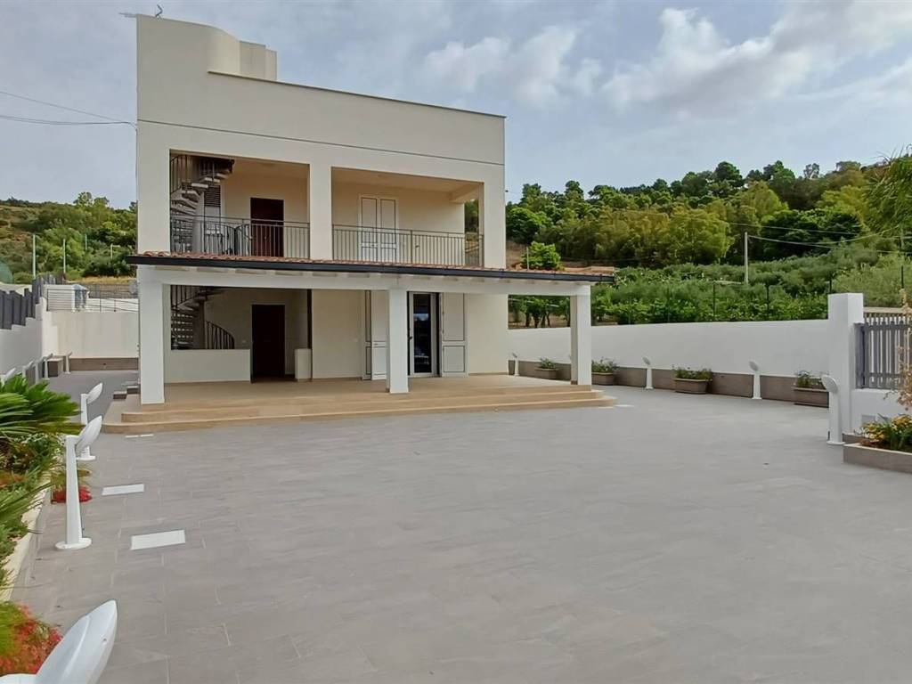 casa indipendente in vendita a Sciacca in zona San Giorgio/Torre Verdura