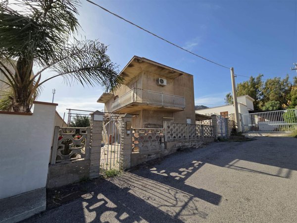 casa indipendente in vendita a Sciacca