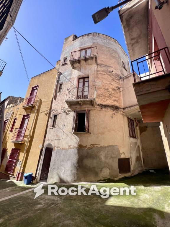 casa indipendente in vendita a Sciacca in zona Centro Città