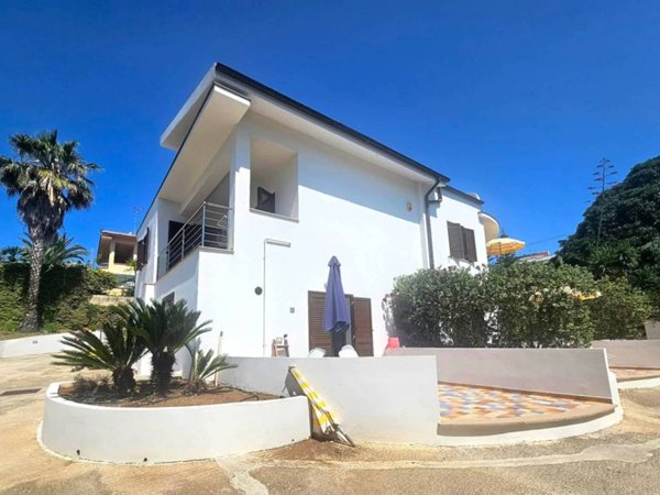 casa indipendente in vendita a Sciacca in zona San Giorgio/Torre Verdura