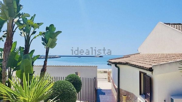 pentavano in vendita a Sciacca in zona Centro Città