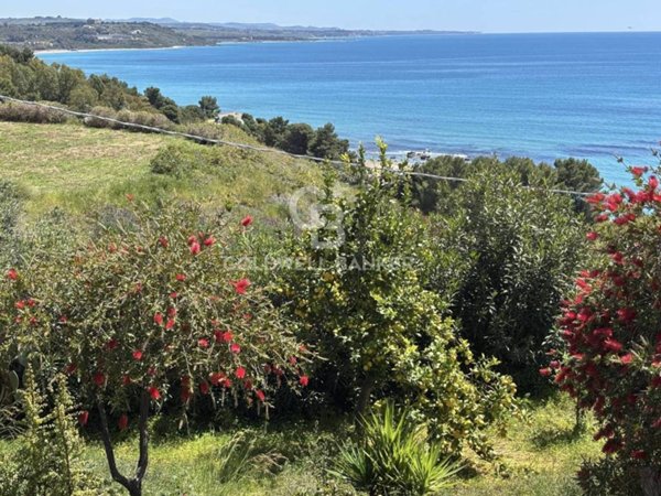 casa indipendente in vendita a Sciacca in zona San Giorgio/Torre Verdura