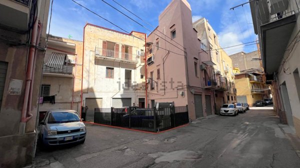 casa indipendente in vendita a Sciacca
