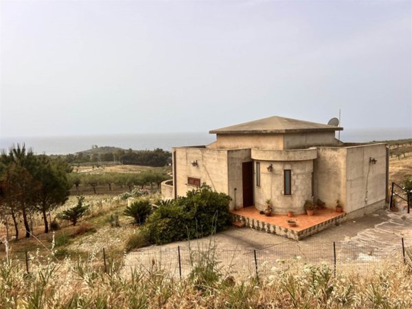 casa indipendente in vendita a Sciacca in zona San Giorgio/Torre Verdura