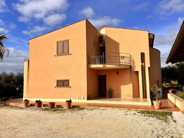 casa indipendente in vendita a Sciacca