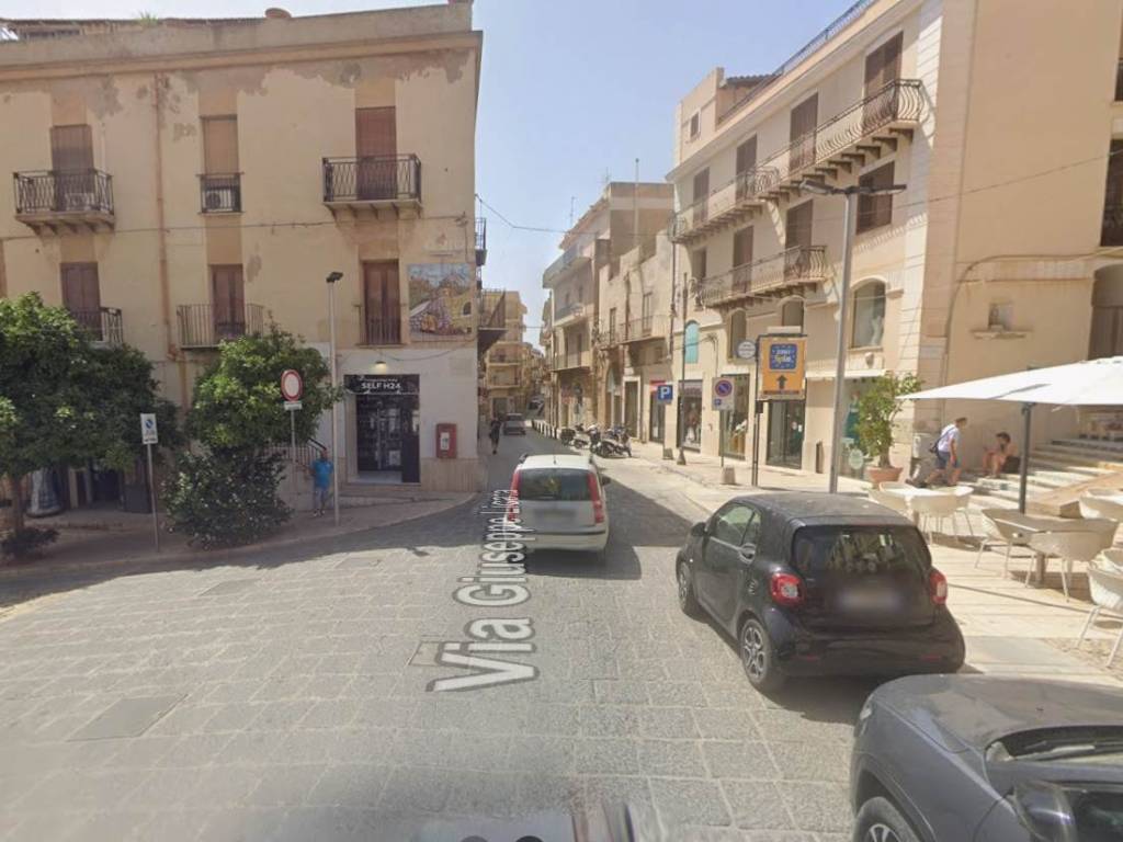 negozio in vendita a Sciacca in zona Centro Città