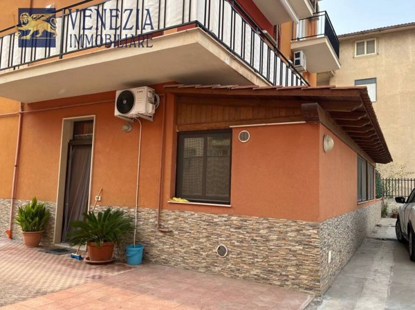 appartamento in vendita a Sciacca in zona Perriera