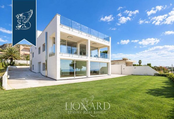 casa indipendente in vendita a Sciacca