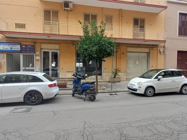locale commerciale in vendita a Sciacca in zona Centro Città