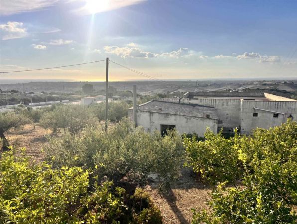 casa indipendente in vendita a Sciacca