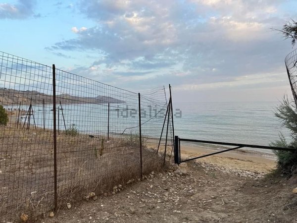 pentavano in vendita a Siculiana