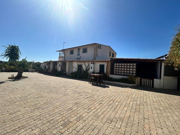 casa indipendente in vendita a Siculiana