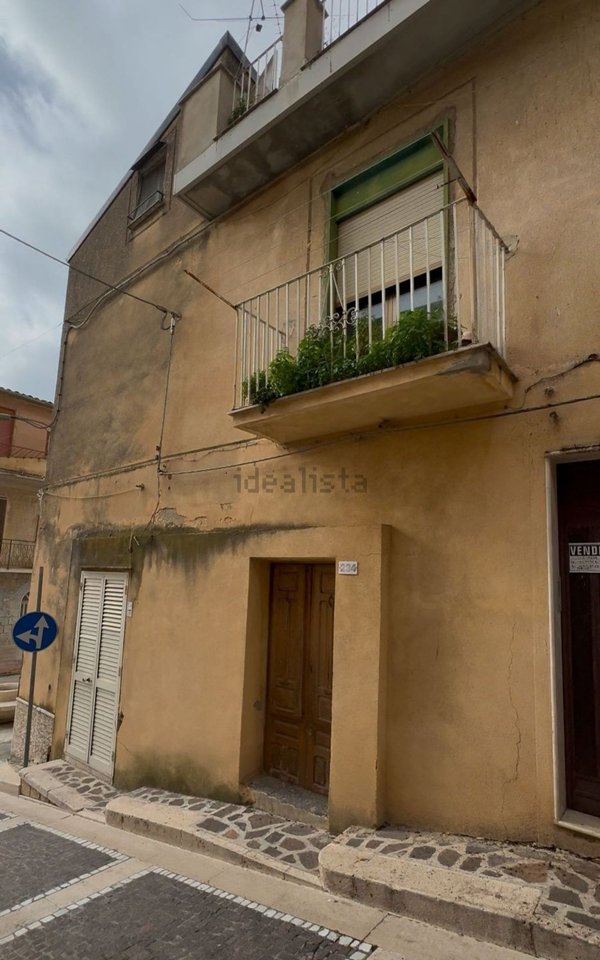 casa indipendente in vendita ad Acquaviva Platani