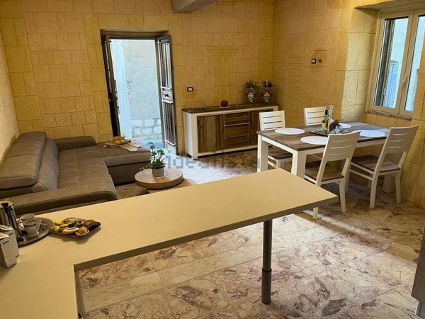 casa indipendente in vendita ad Acquaviva Platani