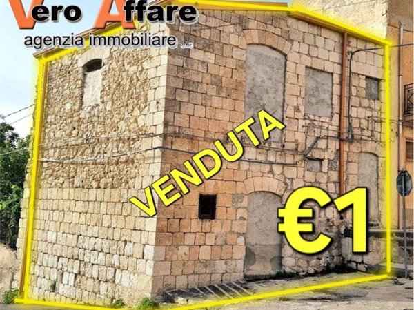 casa indipendente in vendita ad Acquaviva Platani