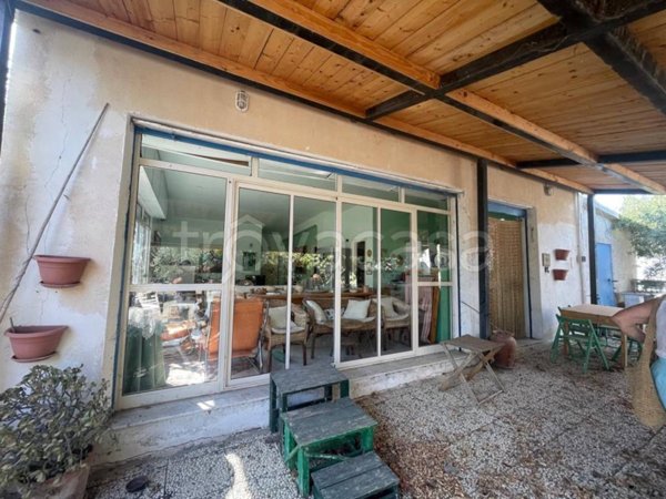 casa indipendente in vendita a Butera in zona Falconara