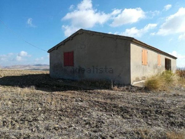 pentavano in vendita a Butera