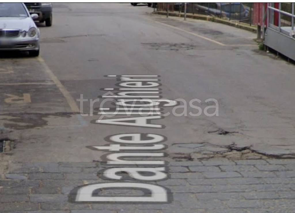 negozio in vendita a Butera