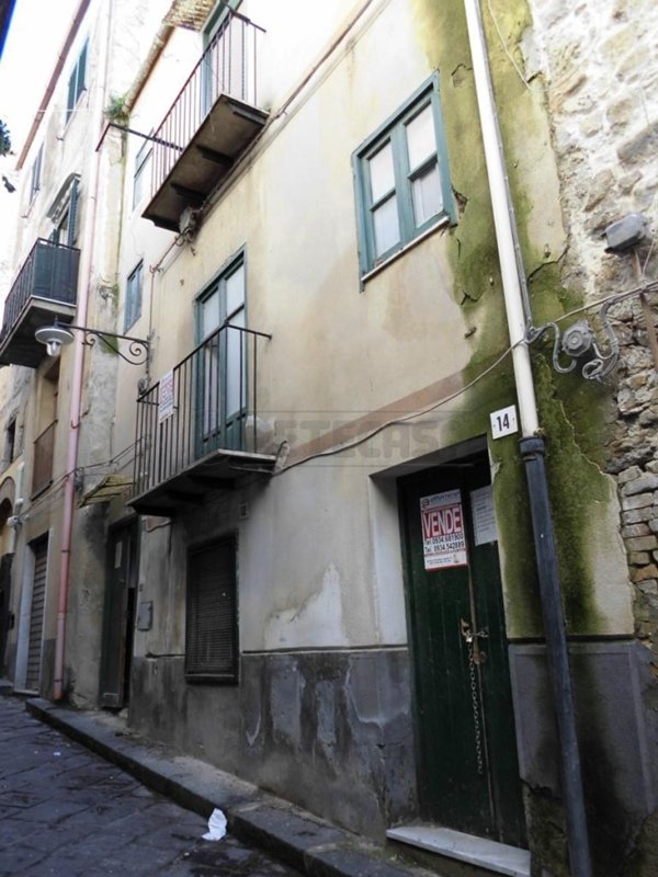 appartamento in vendita a Caltanissetta in zona Centro Storico