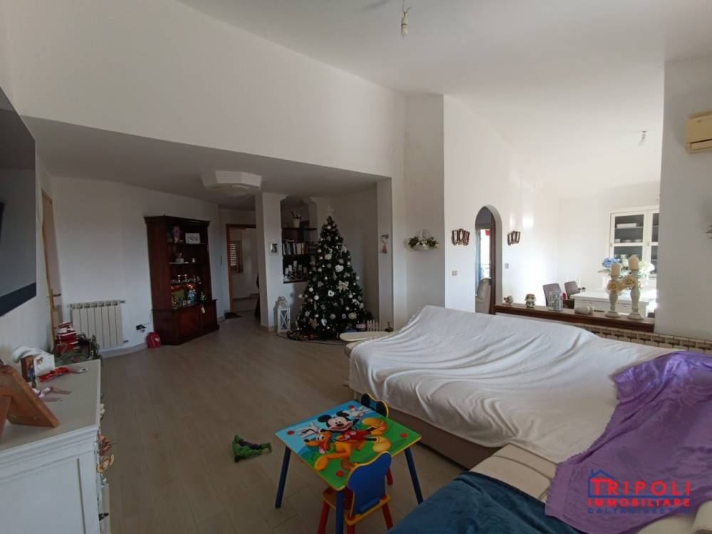 casa indipendente in vendita a Caltanissetta