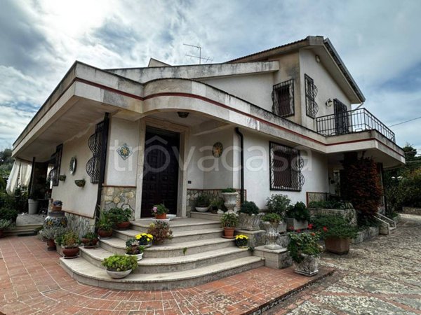 casa indipendente in vendita a Caltanissetta